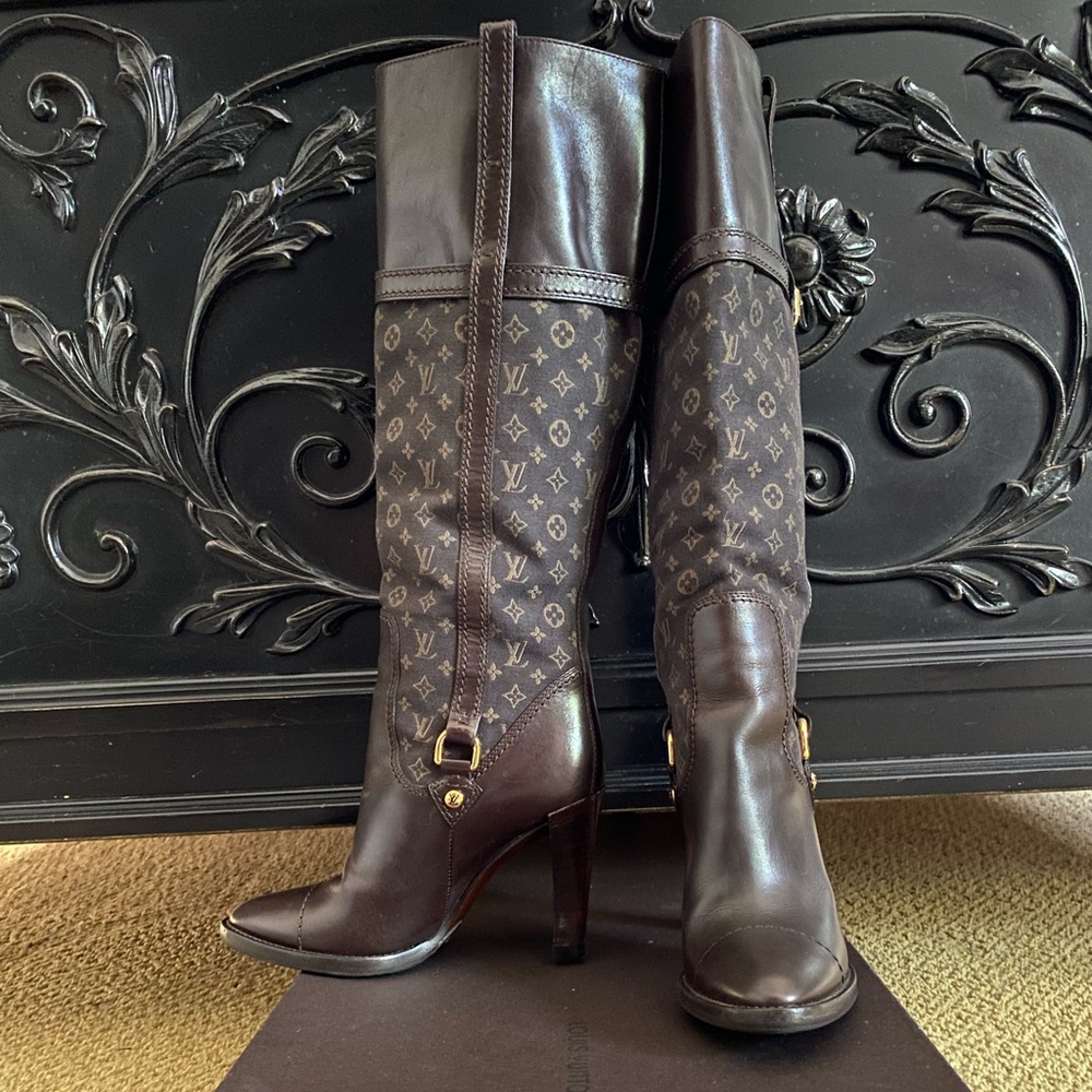 Louis Vuitton Jodie High Boots